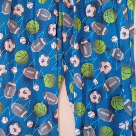 Sleep On It Boy's Pajama Set - Picture 5 of 9